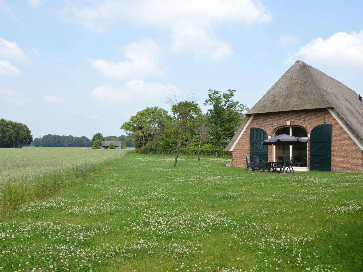 Geesteren  Staying In A Thatched Barn With Box Bed Beautiful View Region Achterhoek מראה חיצוני תמונה
