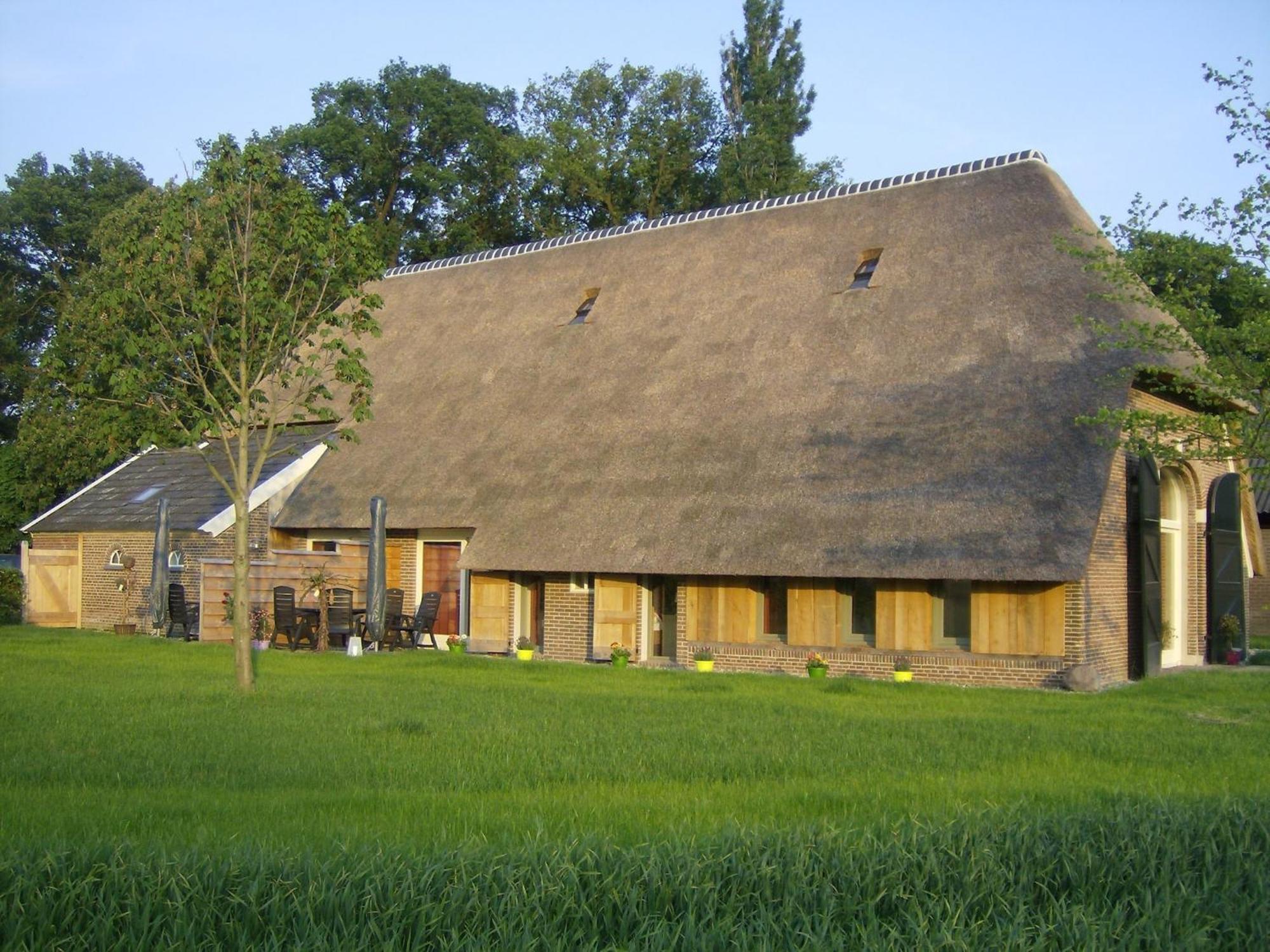 Geesteren  Staying In A Thatched Barn With Box Bed Beautiful View Region Achterhoek מראה חיצוני תמונה